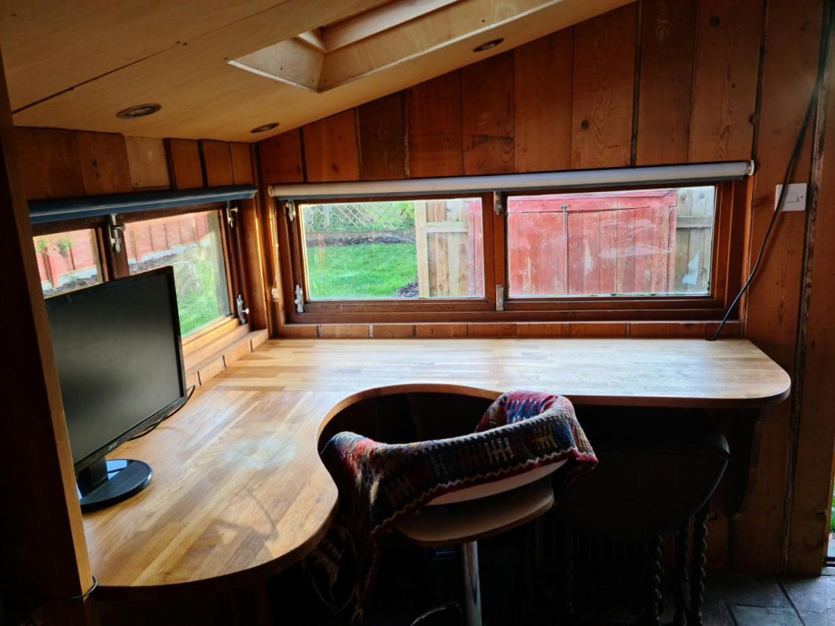 Gorgeous 2 Bedroom Kintbury Cottage ภายนอก รูปภาพ